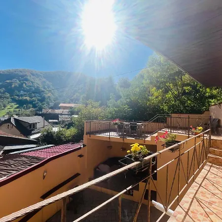 Londof Villa With Panoramic View Braşov Exterior photo